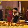 WISUDA UNPAD GEL III TA 2024-2025 FAKULTAS HUKUM OLEH REKTOR (73)