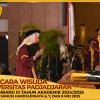 WISUDA UNPAD GEL III TA 2024-2025 FAKULTAS HUKUM OLEH REKTOR (88)