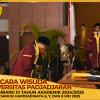 WISUDA UNPAD GEL III TA 2024-2025 FAKULTAS HUKUM OLEH REKTOR (96)