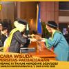WISUDA UNPAD GEL III TA 2024 - 2025 FAKULTAS EKONOMI DAN BISNIS OLEH DEKAN__00012
