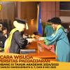WISUDA UNPAD GEL III TA 2024 - 2025 FAKULTAS EKONOMI DAN BISNIS OLEH DEKAN__00017