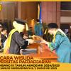 WISUDA UNPAD GEL III TA 2024 - 2025 FAKULTAS EKONOMI DAN BISNIS OLEH DEKAN__00036