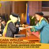 WISUDA UNPAD GEL III TA 2024 - 2025 FAKULTAS EKONOMI DAN BISNIS OLEH DEKAN__00042