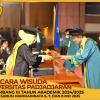 WISUDA UNPAD GEL III TA 2024 - 2025 FAKULTAS EKONOMI DAN BISNIS OLEH DEKAN__00058