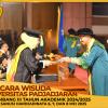WISUDA UNPAD GEL III TA 2024 - 2025 FAKULTAS EKONOMI DAN BISNIS OLEH DEKAN__00059