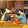 WISUDA UNPAD GEL III TA 2024 - 2025 FAKULTAS EKONOMI DAN BISNIS OLEH DEKAN__00072