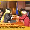 WISUDA UNPAD GEL III TA 2024 - 2025 FAKULTAS EKONOMI DAN BISNIS OLEH DEKAN__00077