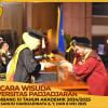 WISUDA UNPAD GEL III TA 2024 - 2025 FAKULTAS EKONOMI DAN BISNIS OLEH DEKAN__00078