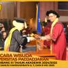 WISUDA UNPAD GEL III TA 2024 - 2025 FAKULTAS EKONOMI DAN BISNIS OLEH DEKAN__00080