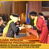 WISUDA UNPAD GEL III TA 2024 - 2025 FAKULTAS EKONOMI DAN BISNIS OLEH DEKAN__00082