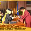 WISUDA UNPAD GEL III TA 2024 - 2025 FAKULTAS EKONOMI DAN BISNIS OLEH DEKAN__00084