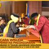 WISUDA UNPAD GEL III TA 2024 - 2025 FAKULTAS EKONOMI DAN BISNIS OLEH DEKAN__00089