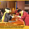 WISUDA UNPAD GEL III TA 2024 - 2025 FAKULTAS EKONOMI DAN BISNIS OLEH DEKAN__00095