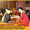 WISUDA UNPAD GEL III TA 2024 - 2025 FAKULTAS EKONOMI DAN BISNIS OLEH DEKAN__00117