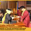 WISUDA UNPAD GEL III TA 2024 - 2025 FAKULTAS EKONOMI DAN BISNIS OLEH DEKAN__00125