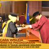 WISUDA UNPAD GEL III TA 2024 - 2025 FAKULTAS EKONOMI DAN BISNIS OLEH DEKAN__00131