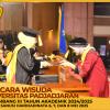 WISUDA UNPAD GEL III TA 2024 - 2025 FAKULTAS EKONOMI DAN BISNIS OLEH DEKAN__00132