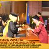 WISUDA UNPAD GEL III TA 2024 - 2025 FAKULTAS EKONOMI DAN BISNIS OLEH DEKAN__00135