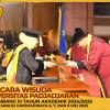 WISUDA UNPAD GEL III TA 2024 - 2025 FAKULTAS EKONOMI DAN BISNIS OLEH DEKAN__00138