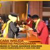 WISUDA UNPAD GEL III TA 2024 - 2025 FAKULTAS EKONOMI DAN BISNIS OLEH DEKAN__00153