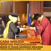 WISUDA UNPAD GEL III TA 2024 - 2025 FAKULTAS EKONOMI DAN BISNIS OLEH DEKAN__00158