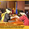 WISUDA UNPAD GEL III TA 2024 - 2025 FAKULTAS EKONOMI DAN BISNIS OLEH DEKAN__00169