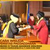 WISUDA UNPAD GEL III TA 2024 - 2025 FAKULTAS EKONOMI DAN BISNIS OLEH DEKAN__00172