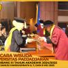 WISUDA UNPAD GEL III TA 2024 - 2025 FAKULTAS EKONOMI DAN BISNIS OLEH DEKAN__00188