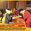 WISUDA UNPAD GEL III TA 2024 - 2025 FAKULTAS EKONOMI DAN BISNIS OLEH DEKAN__00192