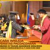 WISUDA UNPAD GEL III TA 2024 - 2025 FAKULTAS ILMU BUDAYA OLEH DEKAN (100)