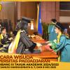 WISUDA UNPAD GEL III TA 2024 - 2025 FAKULTAS ILMU BUDAYA OLEH DEKAN (12)