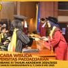 WISUDA UNPAD GEL III TA 2024 - 2025 FAKULTAS ILMU BUDAYA OLEH DEKAN (121)