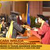 WISUDA UNPAD GEL III TA 2024 - 2025 FAKULTAS ILMU BUDAYA OLEH DEKAN (124)