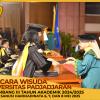 WISUDA UNPAD GEL III TA 2024 - 2025 FAKULTAS ILMU BUDAYA OLEH DEKAN (14)
