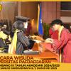 WISUDA UNPAD GEL III TA 2024 - 2025 FAKULTAS ILMU BUDAYA OLEH DEKAN (146)