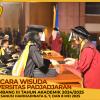WISUDA UNPAD GEL III TA 2024 - 2025 FAKULTAS ILMU BUDAYA OLEH DEKAN (159)