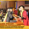 WISUDA UNPAD GEL III TA 2024 - 2025 FAKULTAS ILMU BUDAYA OLEH DEKAN (161)