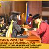 WISUDA UNPAD GEL III TA 2024 - 2025 FAKULTAS ILMU BUDAYA OLEH DEKAN (169)