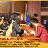 WISUDA UNPAD GEL III TA 2024 - 2025 FAKULTAS ILMU BUDAYA OLEH DEKAN (195)