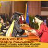 WISUDA UNPAD GEL III TA 2024 - 2025 FAKULTAS ILMU BUDAYA OLEH DEKAN (208)