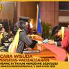 WISUDA UNPAD GEL III TA 2024 - 2025 FAKULTAS ILMU BUDAYA OLEH DEKAN (210)