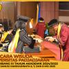 WISUDA UNPAD GEL III TA 2024 - 2025 FAKULTAS ILMU BUDAYA OLEH DEKAN (28)