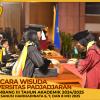 WISUDA UNPAD GEL III TA 2024 - 2025 FAKULTAS ILMU BUDAYA OLEH DEKAN (56)