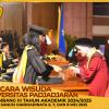 WISUDA UNPAD GEL III TA 2024 - 2025 FAKULTAS ILMU BUDAYA OLEH DEKAN (61)