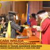 WISUDA UNPAD GEL III TA 2024 - 2025 FAKULTAS ILMU BUDAYA OLEH DEKAN (98)