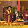WISUDA UNPAD GEL III TA 2024-2025 FAKULTAS EKONOMI DAN BISNIS OLEH REKTOR__ (165)