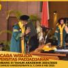 WISUDA UNPAD GEL III TA 2024-2025 FAKULTAS EKONOMI DAN BISNIS OLEH REKTOR__ (59)