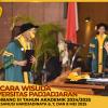 WISUDA UNPAD GEL III TA 2024-2025 FAKULTAS EKONOMI DAN BISNIS OLEH REKTOR__ (63)