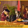 WISUDA UNPAD GEL III TA 2024-2025 FAKULTAS EKONOMI DAN BISNIS OLEH REKTOR__ (95)