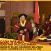 WISUDA UNPAD GEL III TA 2024-2025 FAKULTAS ILMU BUDAYA OLEH REKTOR (207)
